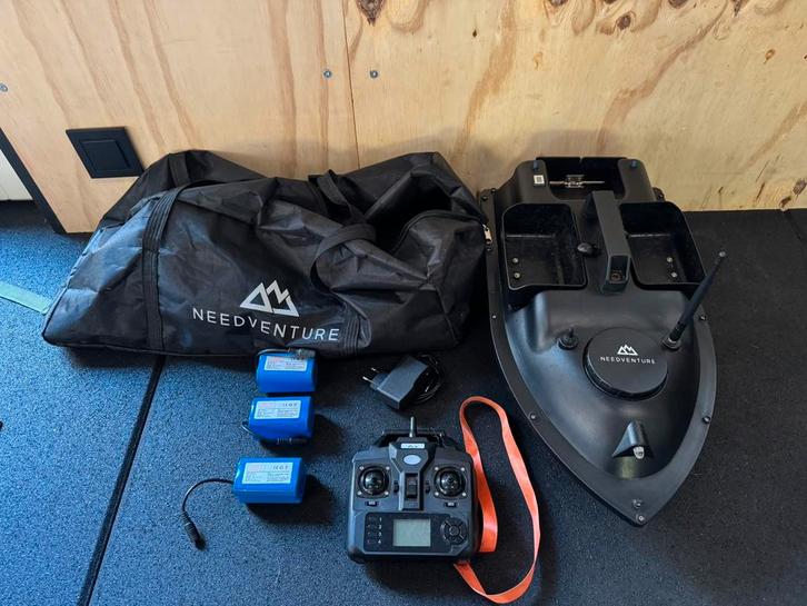 Needventure karper voerboot gebruikt, Watersport en Boten, Hengelsport | Karpervissen, Gebruikt, Overige typen, Ophalen