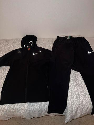 Nike Trainingspak Zwart Nieuw beschikbaar voor biedingen