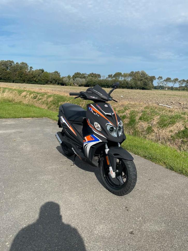 Malaguti phantom f12r dd, Fietsen en Brommers, Scooters | Overige merken, Zo goed als nieuw, Benzine, Ophalen