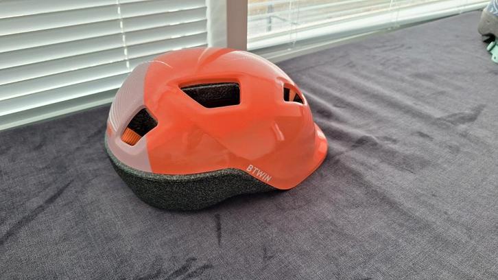 Btwin Kinderfietshelm (53-56 cm), Fietsen en Brommers, Fietsaccessoires | Fietshelmen, Nieuw, Jongen of Meisje, S, Ophalen of Verzenden