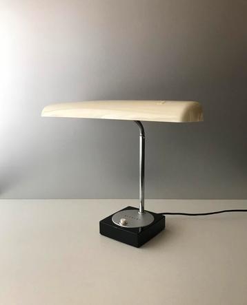 Hitachi moon light desk lamp 60s silence of the lamps beschikbaar voor biedingen