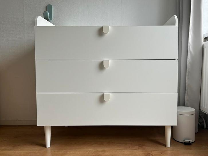 Commode Étoile van Petite Amelie, Kinderen en Baby's, Kinderkamer | Commodes en Kasten, Zo goed als nieuw, Commode, 90 tot 105 cm