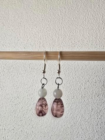 Rozenkwarts/ glaskraal oorbellen handgemaakt beschikbaar voor biedingen