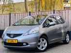 Honda Jazz 1.4 Comfort NAP I 1e EIGENAAR I AIRCO I LMV I NET, Auto's, 450 kg, Gebruikt, 4 cilinders, Origineel Nederlands