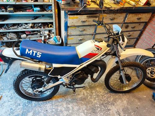 Honda mt5 wit/blauw, Fietsen en Brommers, Brommers | Honda, Zo goed als nieuw, MT, Maximaal 45 km/u, Ophalen