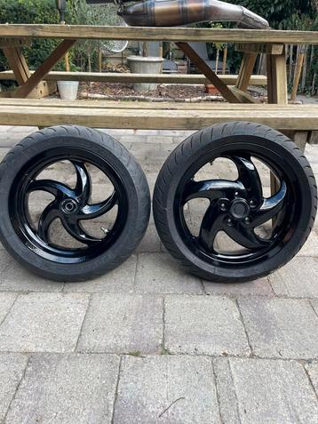 Gilera runner 125cc/180cc velgenset DD (onderdelen) beschikbaar voor biedingen