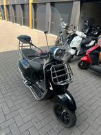 Vespa Primavera 2017 (Nog nieuw) 1e eigenaar MET GARANTIE, Fietsen en Brommers, Snorfietsen en Snorscooters, Ophalen, Zo goed als nieuw