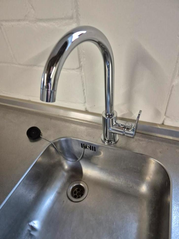 Wastafelkraan met extra flexibele verlengslangen **ZGAN**, Doe-het-zelf en Verbouw, Sanitair, Zo goed als nieuw, Kraan, Chroom