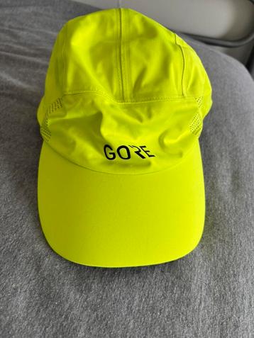 Gore cap in neon geel -one size- waterdicht NP €40 beschikbaar voor biedingen