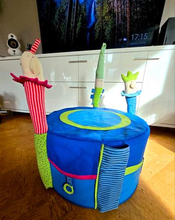 Haba Poef met 3 Poppen - Speelplezier! beschikbaar voor biedingen
