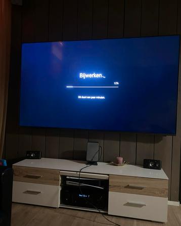 Tv meubel hoogglans wit L 1,60 x B 40 x H50 beschikbaar voor biedingen