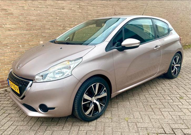 Peugeot 208 1.0 VTI 50KW/68PK 3-D 2013 Grijs, Auto's, Peugeot, Bedrijf, ABS, Adaptive Cruise Control, Airbags, Airconditioning