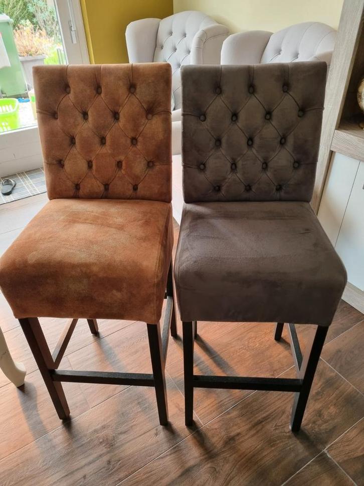 Hoge landelijke hardhouten Queen Anne eettafel met stoelen, Huis en Inrichting, Barkrukken, Zo goed als nieuw, 90 cm of meer, 4 krukken