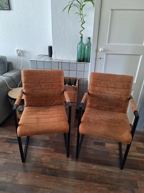 2 Lizzy eetkamerstoelen (Leen Bakker) in Cognac kleur, Huis en Inrichting, Stoelen, Zo goed als nieuw, Twee, Leer, Metaal, Stof