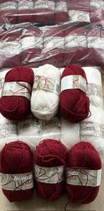 26 bollen wollen garen  Nevada Moda, 15 rood en 11 wolwit, Ophalen of Verzenden, Nieuw, Breien of Haken, Wol of Garen