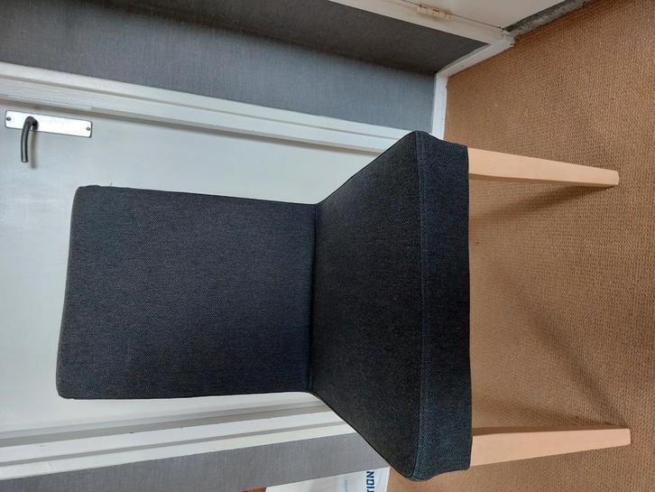 2 ikea antracietkleurige eetkamerstoelen, Huis en Inrichting, Stoelen, Zo goed als nieuw, Grijs, Ophalen