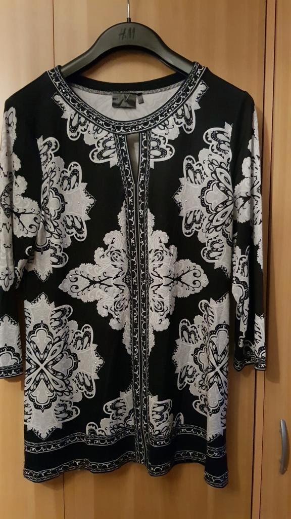 Zwart tuniek mt 40/42!, Kleding | Dames, Blouses en Tunieken, Zo goed als nieuw, Maat 38/40 (M), Zwart, Ophalen of Verzenden