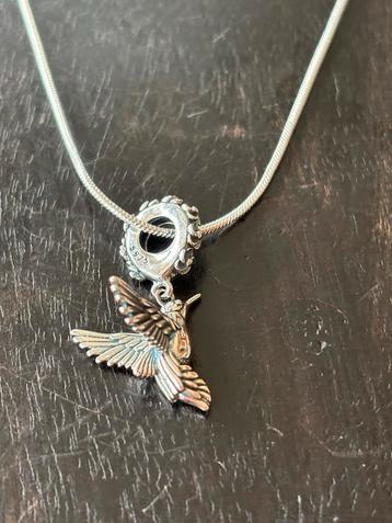 Zilveren Kolibrie Hanger met verzilverde ketting beschikbaar voor biedingen
