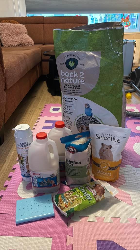 Diversen hamster voeding/verzorging, Dieren en Toebehoren, Knaagdieren, Geslacht onbekend, Hamster, Januari