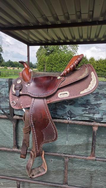 Westernzadel  beschikbaar voor biedingen