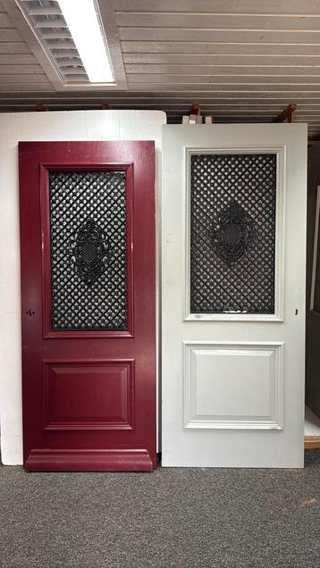 2 roostervoordeuren beschikbaar voor biedingen