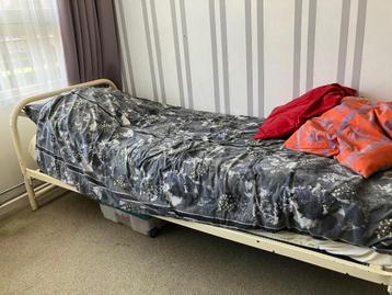 Bed 90x200