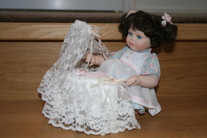 Sierpoppen, Verzamelen, Poppen, Zo goed als nieuw, Pop, Ophalen of Verzenden