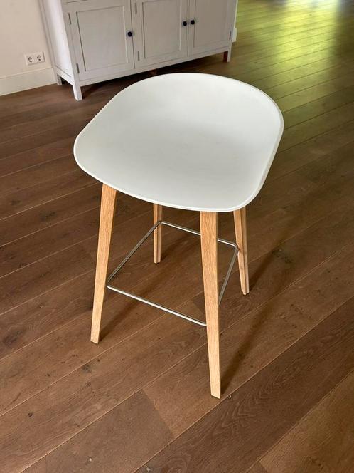 HAY barkruk, Huis en Inrichting, Barkrukken, Zo goed als nieuw, 60 tot 90 cm, Hout, Kunststof, 1 kruk, Met voetsteun, Ophalen of Verzenden