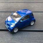1:43 TOYOTA IQ ………. 5,-, Hobby en Vrije tijd, Modelauto's | 1:43, Ophalen of Verzenden, Zo goed als nieuw, Auto, Overige merken
