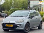 Fiat Punto Evo 1.3 M-Jet Dynamic | Navigatie | Bluethooth |, Auto's, Voorwielaandrijving, Euro 5, Gebruikt, Zwart