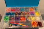 Gekleurde Loombandjes in doos, Hobby en Vrije tijd, Ophalen of Verzenden, Zo goed als nieuw, Kraal
