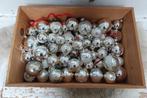 Partij vintage zilverkleurige kerstballen, Ophalen of Verzenden, Gebruikt