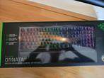 Razer Ornata V2 Mecha-membrame gaming keyboard/toetsenbord, Computers en Software, Toetsenborden, Gaming toetsenbord, Ophalen of Verzenden