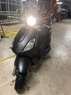 Piaggio fly 4takt 50cc 2011, Ophalen, Zo goed als nieuw, Benzine, Piaggio