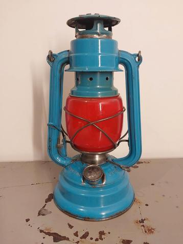 BAT 159 - Stormlamp beschikbaar voor biedingen