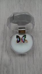 Vlinder ring met doosje, Sieraden, Tassen en Uiterlijk, Ringen, Overige materialen, Nieuw, Ophalen of Verzenden, 17 tot 18
