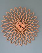 Karlsson wandklok model Sunflower 60cm, Ophalen, Zo goed als nieuw, Hout