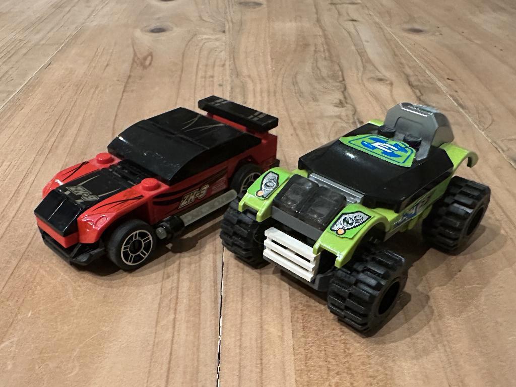 ≥ 2x Lego Racers autos, Zx turbo 8150 en Fat Trax 8663