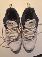 Nike Air Monarch wit maat 40, Kleding | Heren, Schoenen, Wit, Nike, Ophalen of Verzenden, Gedragen