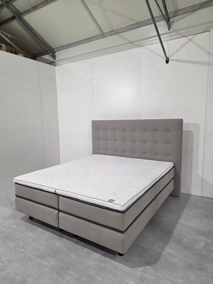 Showroom Auping Original Boxspring 180x200 + Deluxe Topper, Huis en Inrichting, Slaapkamer | Bedden, Zo goed als nieuw, Ophalen of Verzenden