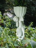 Tuinbeeld jongen met bloempot 100 cm, Tuin en Terras, Ophalen, Gebruikt, Beton, Mensenbeeld