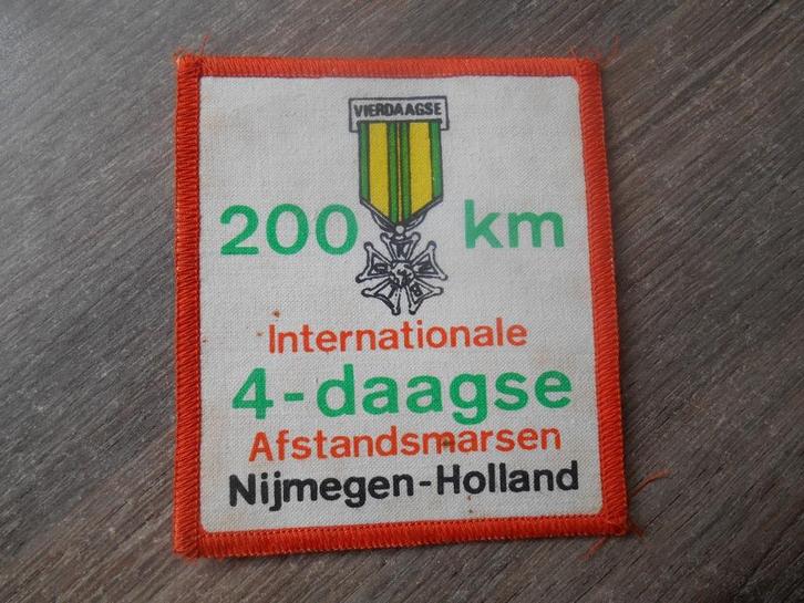 Vierdaagse badge, Sport en Fitness, Bergsport en Wandelen, Gebruikt, Overige typen, Ophalen of Verzenden
