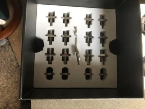 Te koop Isoacoustics Gaia bouten en moeren muv M8, Audio, Tv en Foto, Luidsprekers, Zo goed als nieuw, Overige typen, Overige merken