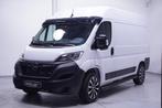 Opel Movano 2.2D 140 pk L2H2 Black&White Edition Navi Camera, Voorwielaandrijving, Stof, Gebruikt, 4 cilinders
