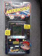 Vintage MGA Asteroids handheld game classic arcade, 1 speler, Ophalen of Verzenden, Zo goed als nieuw, Vanaf 3 jaar