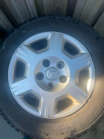Wieldoppen Dodge 16 inch beschikbaar voor biedingen