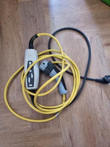 Kopp 220V Auto lader Type 2 10A beschikbaar voor biedingen