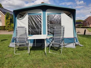Lichtgewicht maar zeer ruime Beyerland caravan te huur beschikbaar voor biedingen