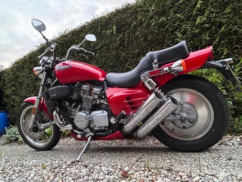 Prachtige originele Honda supermagna uit ‘88, Motoren, Motoren | Honda, Particulier, Chopper, meer dan 35 kW, 4 cilinders, Ophalen