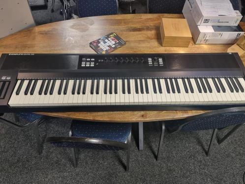 Komplete Kontrol S88, Muziek en Instrumenten, Midi-apparatuur, Zo goed als nieuw, Ophalen